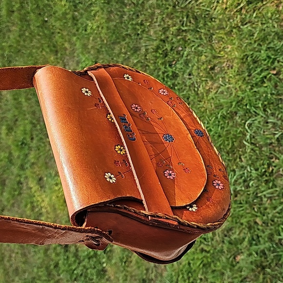 VINTAGE 1970s Handmade Leather Shoulder Bag - Picture 3 of 16